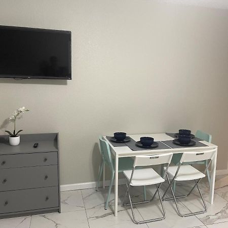 Adorable Suite In Tampa. Exterior foto