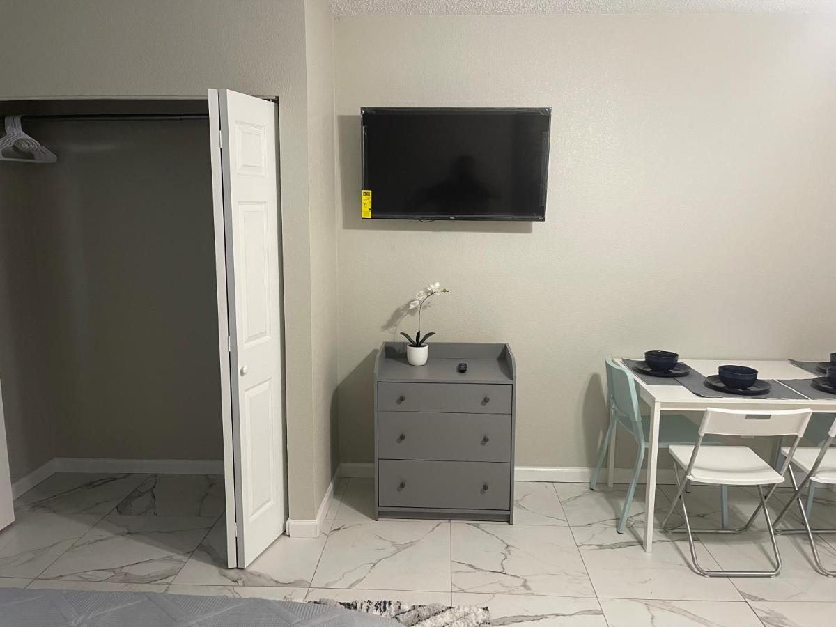 Adorable Suite In Tampa. Exterior foto