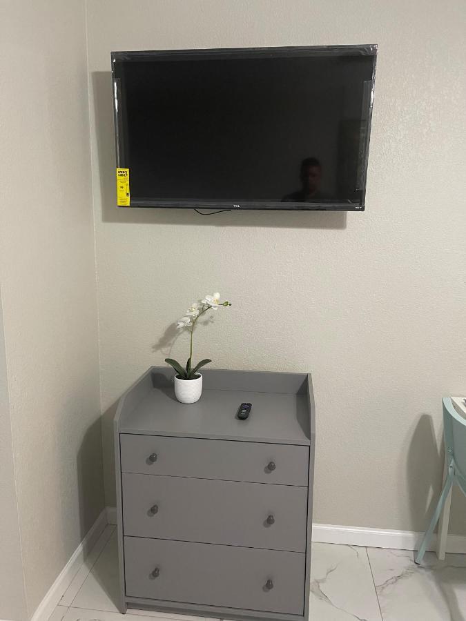 Adorable Suite In Tampa. Exterior foto
